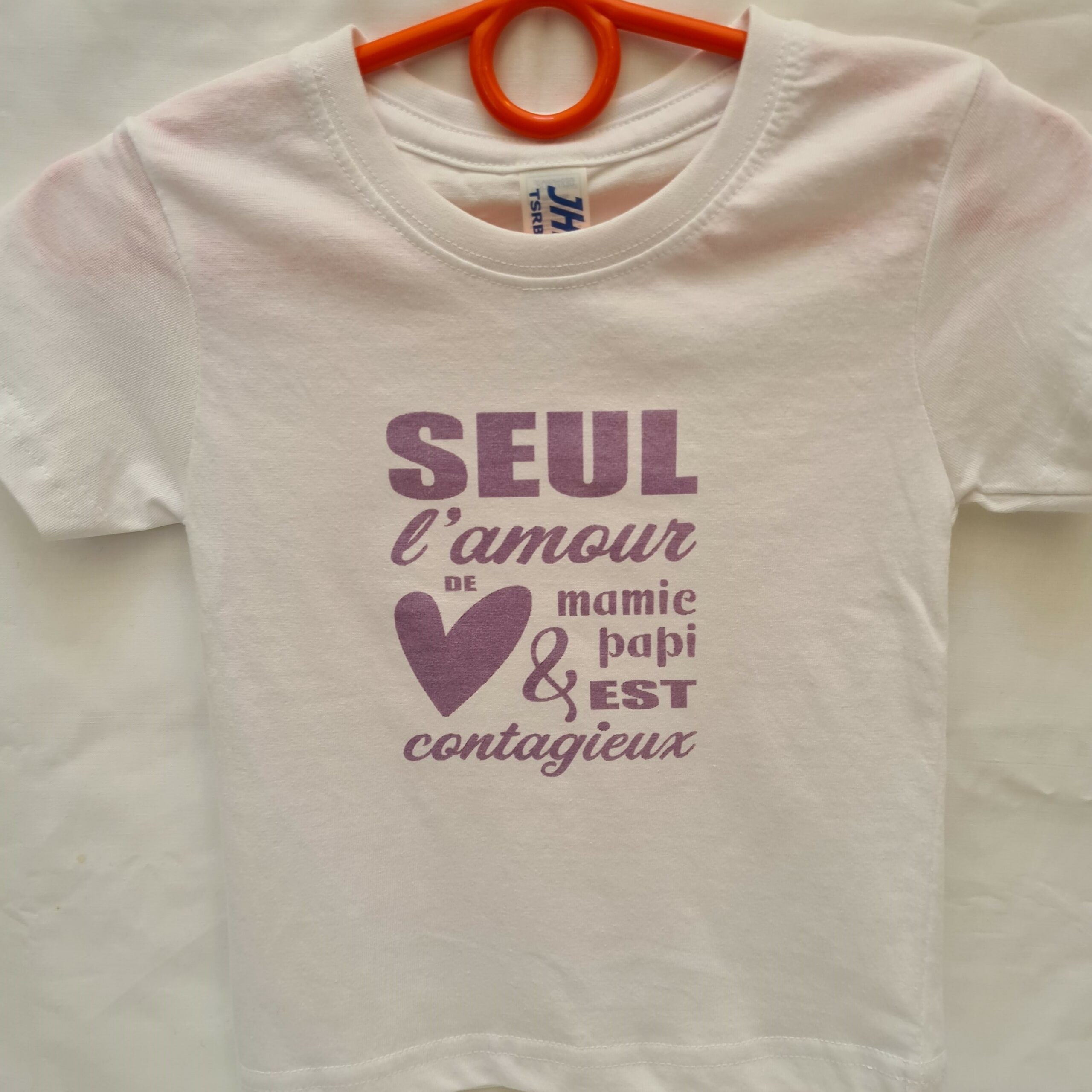Tee-shirt enfant « Seul l’amour de papi et mamie est contagieux » – Blanc