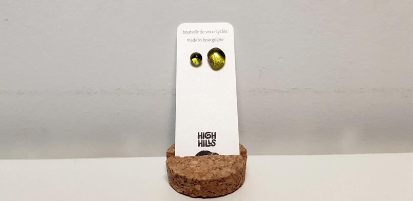 Boucles d’oreille puces – High Hills glass and stone