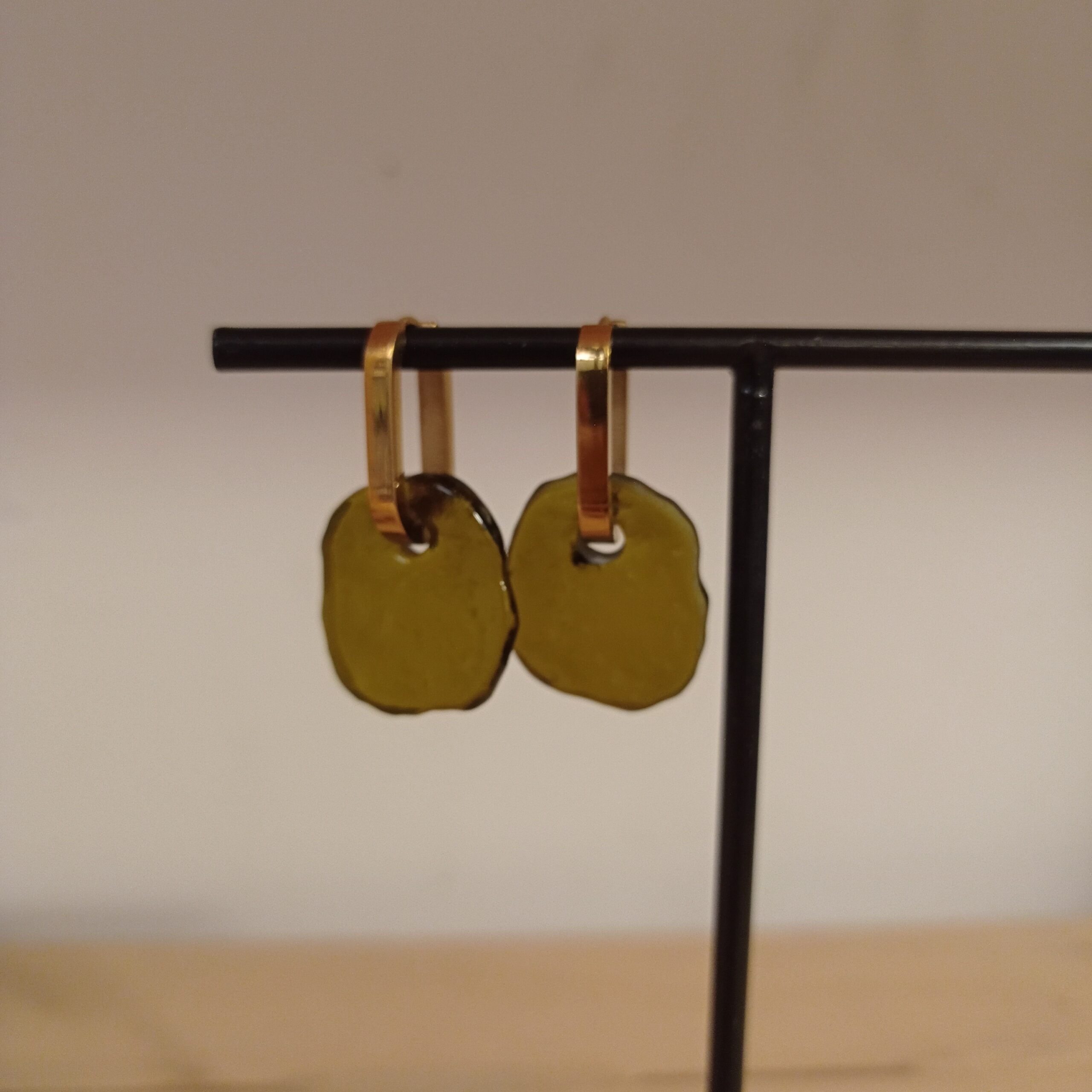 Boucles d’oreilles Ladoix – High Hills Glass (Olives)